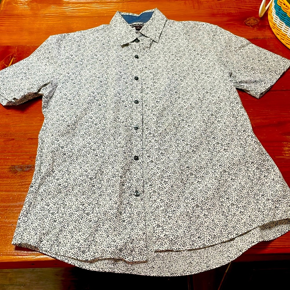 Men’s Shortsleeve button down